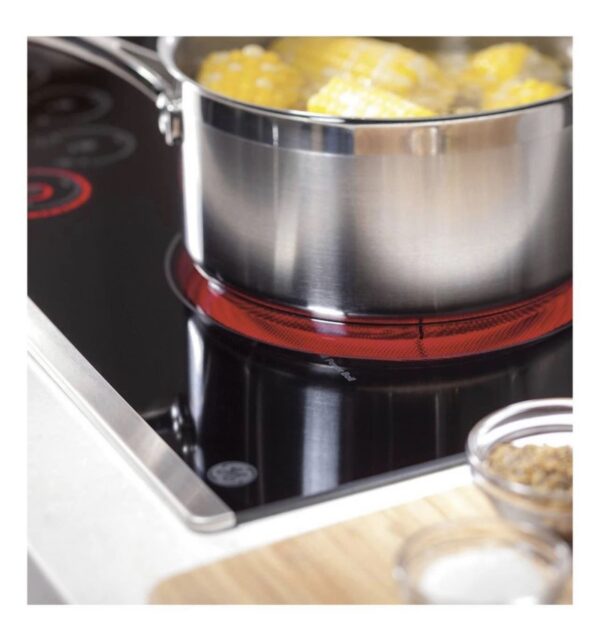 GE 30-in 4 Elements Smooth Surface (Radiant) Black Electric Cooktop - Image 4