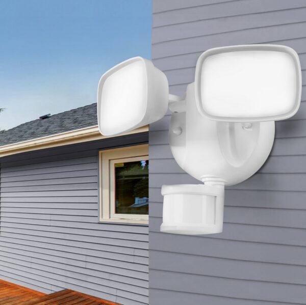 Feit Electric Dual Adjust Security Smart Tune Motion LED Flood Light 2K Lumen 120° Degree beam angle - Image 2