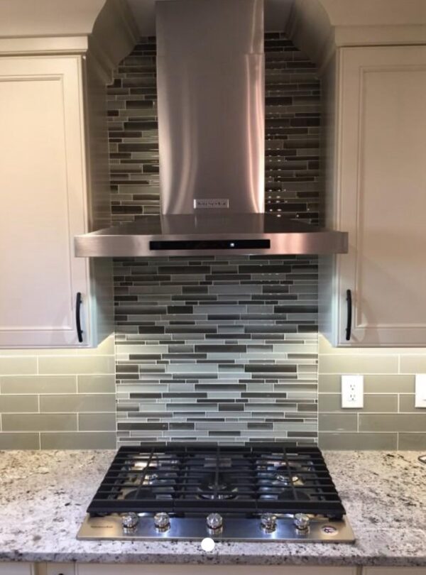 KitchenAid 30-in 600-CFM Convertible Stainless Steel Wall-Mounted Range Hood with Charcoal Filter - Image 8