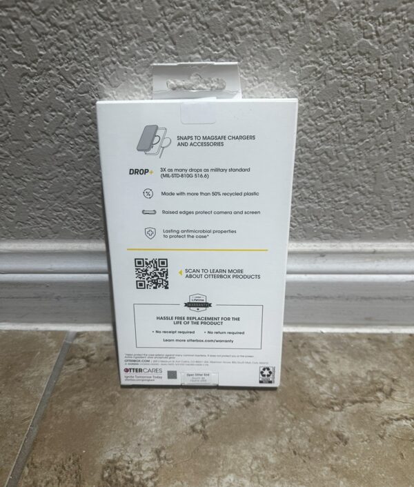 OtterBox Vue+ Series Case for MagSafe for Apple iPhone 15 Pro - Clear - Image 8