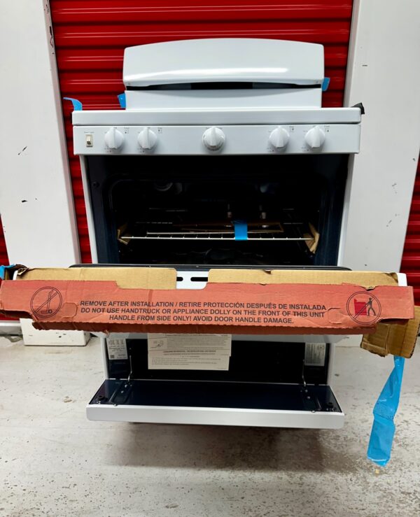 GE 30-in 4 Burners 4.8-cu ft Freestanding Natural Gas Range (White) - Image 14