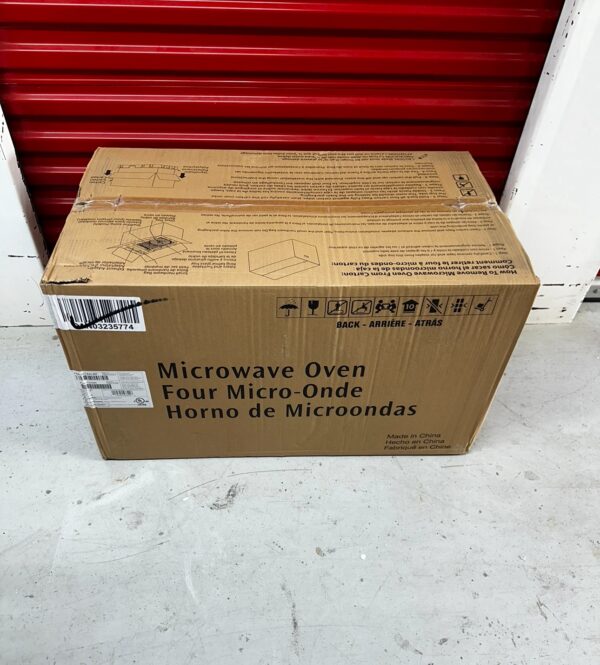 Frigidaire 1.8-cu ft 1000-Watt Over-the-Range Microwave (Fingerprint Resistant Stainless Steel) - Image 13