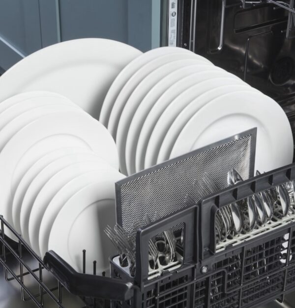 GE 30-in 200-CFM Convertible White Under Cabinet Range Hoods Undercabinet Mount - Image 6