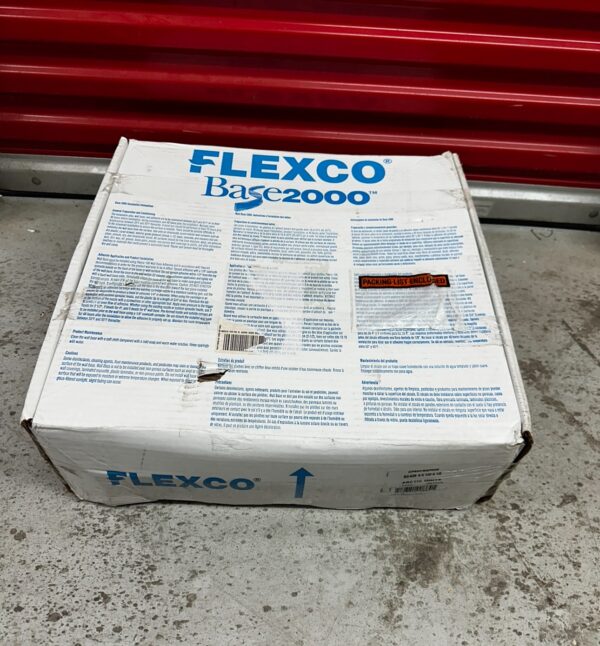 Flexco Arctic White 0.125-in T x 6-in W x 1440-in L Vinyl Wall Base - Image 5