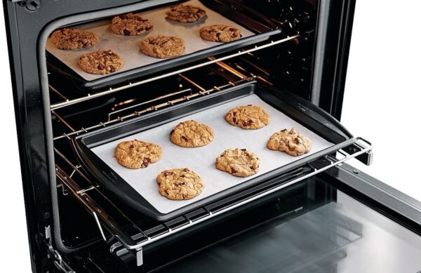 Frigidaire Gallery 30-in Single Electric Wall Oven True Convection Self-cleaning (Stainless Steel) - Image 8