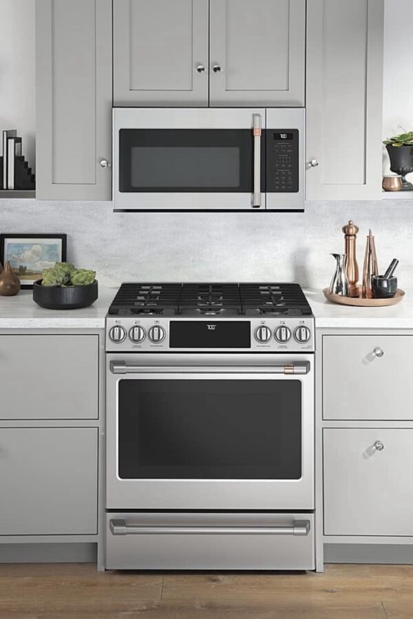 Cafe  1.9-cu ft 1000-Watt Over-the-Range Microwave with Sensor Cooking (Stainless Steel) - Image 4