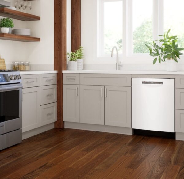 Bosch 300 Series 24-in Front Control Smart Built-In Dishwasher (White), 44-dBA Very Quiet Sound Level - Image 5