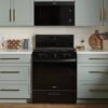 Whirlpool 30-in 5 Burners 5.1-cu ft Freestanding Natural Gas Range (Black) - Image 8