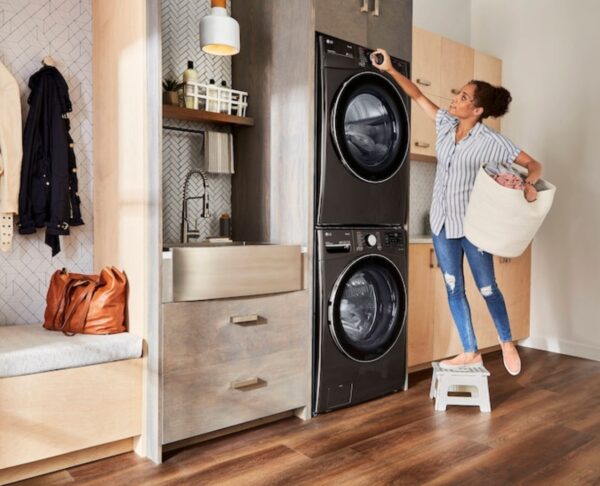 LG TurboWash 360 5-cu ft High Efficiency Stackable Steam Cycle Smart Front-Load Washer and dryer - Image 12
